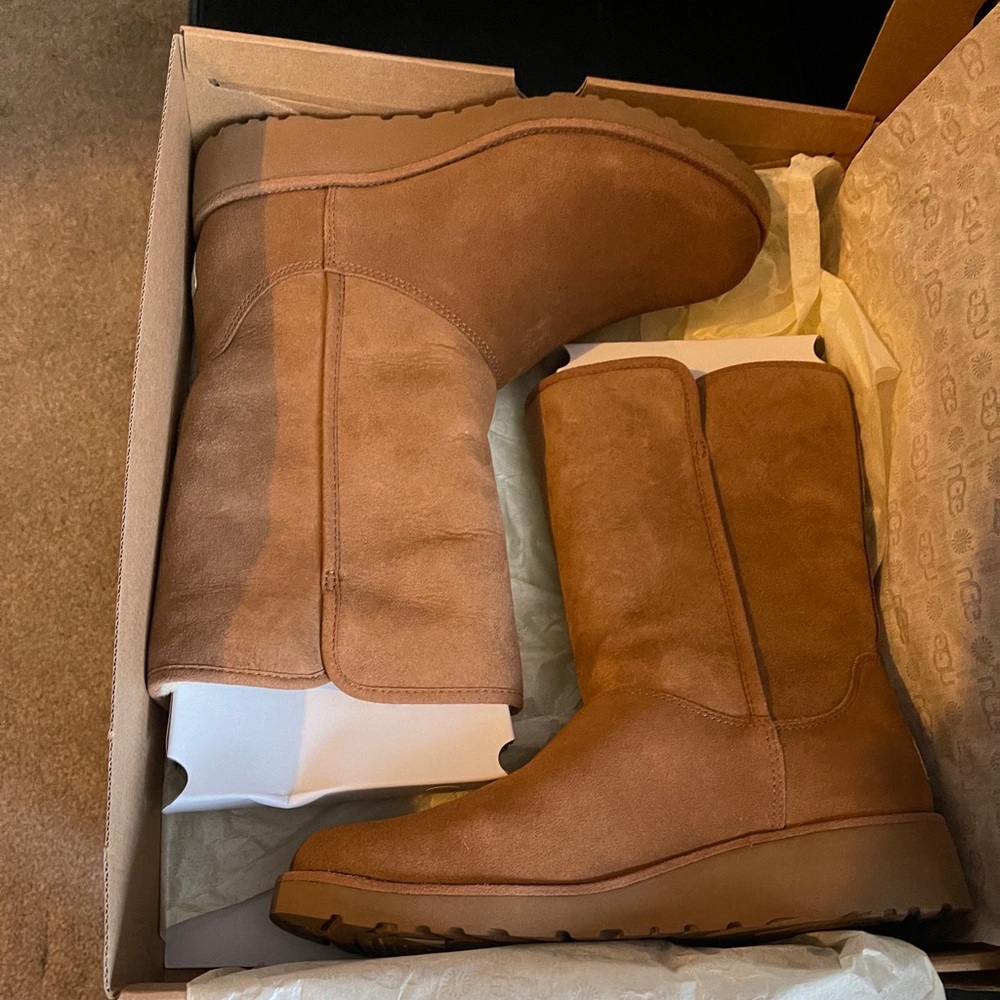 UGG Amie Water Resistance boots-chestnut